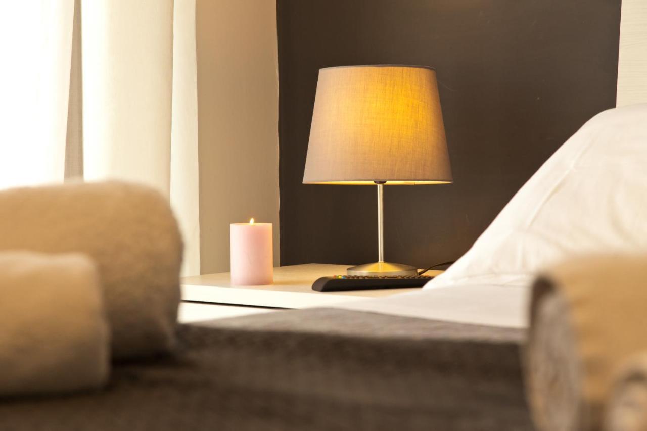 Le Corti Di Napoli Apartments エクステリア 写真